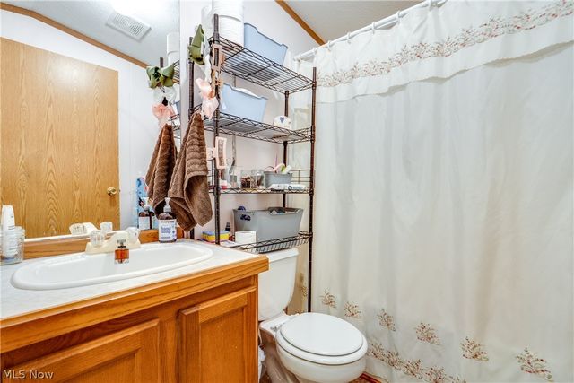 12710 Lisbon Street SE, Paris, OH 44669