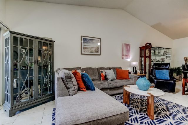 39650 US HIGHWAY 19 N 1112, Tarpon Springs, FL 34689