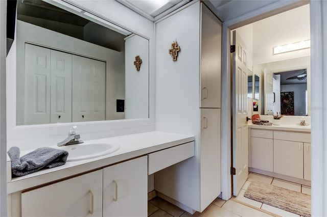 39650 US HIGHWAY 19 N 1112, Tarpon Springs, FL 34689