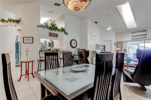 39650 US HIGHWAY 19 N 1112, Tarpon Springs, FL 34689