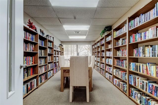 39650 US HIGHWAY 19 N 1112, Tarpon Springs, FL 34689