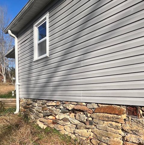 98 Poplar Springs Road, Hiddenite, NC 28625