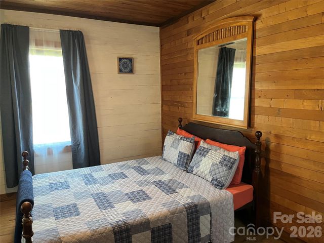 98 Poplar Springs Road, Hiddenite, NC 28625