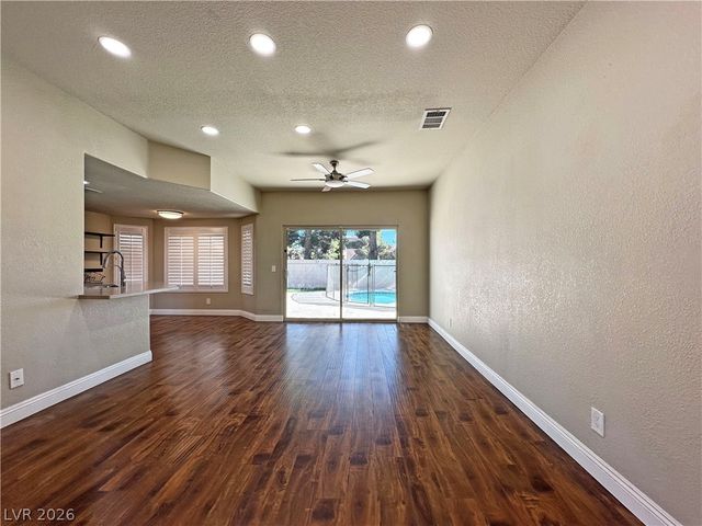 732 Rocky Trail Road, Henderson, NV 89014