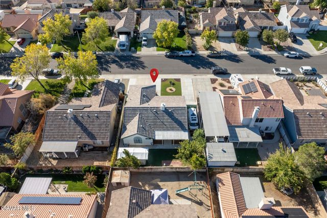 3425 Summer Breeze Avenue, Rosamond, CA 93560