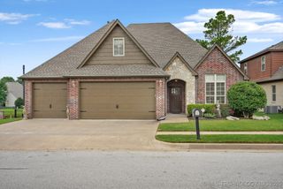 11248 S 75th Avenue E, Bixby, OK 74008