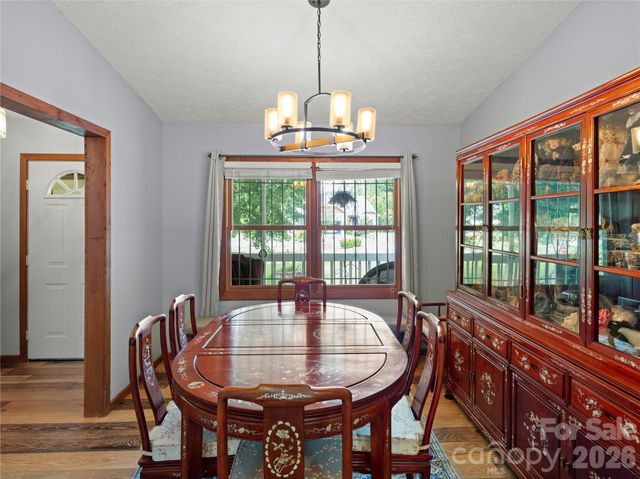 5 Harrison Hill Road, Swannanoa, NC 28778