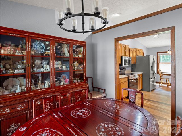 5 Harrison Hill Road, Swannanoa, NC 28778