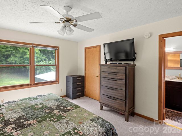 5 Harrison Hill Road, Swannanoa, NC 28778