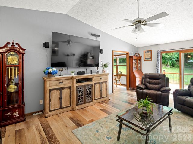 5 Harrison Hill Road, Swannanoa, NC 28778