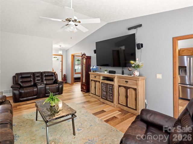 5 Harrison Hill Road, Swannanoa, NC 28778