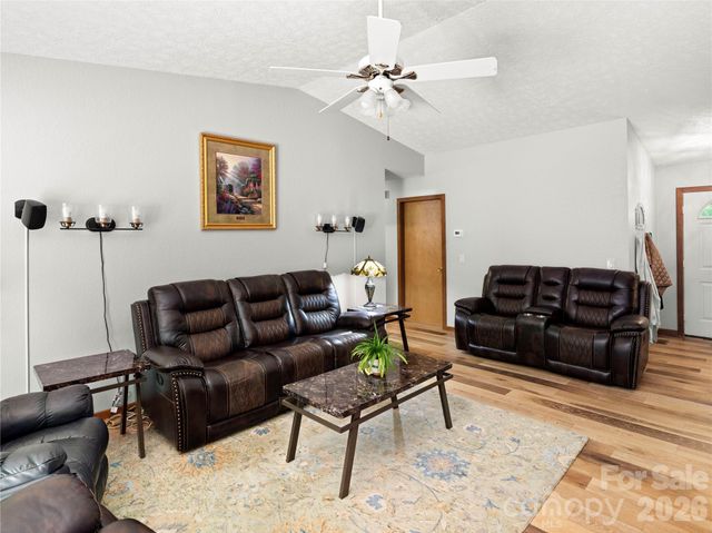 5 Harrison Hill Road, Swannanoa, NC 28778