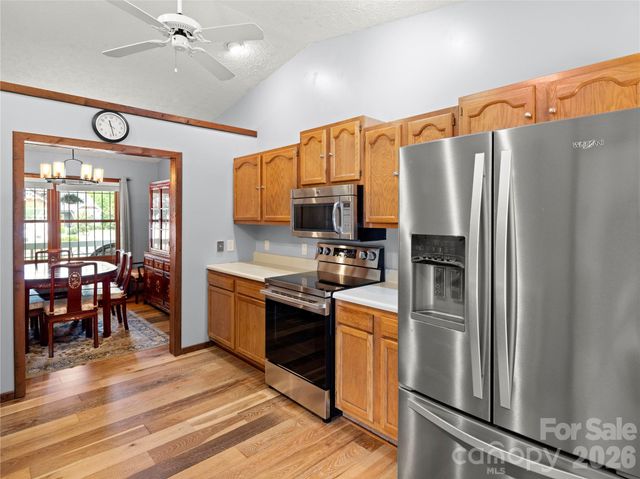 5 Harrison Hill Road, Swannanoa, NC 28778