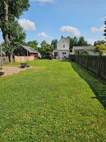 1113 Cleveland Ave, Brackenridge, PA 15014