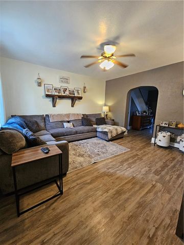 1113 Cleveland Ave, Brackenridge, PA 15014