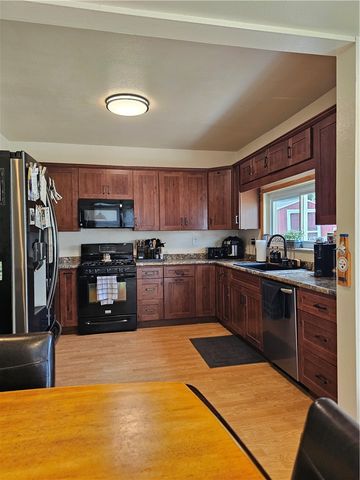 1113 Cleveland Ave, Brackenridge, PA 15014