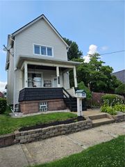 1113 Cleveland Ave, Brackenridge, PA 15014
