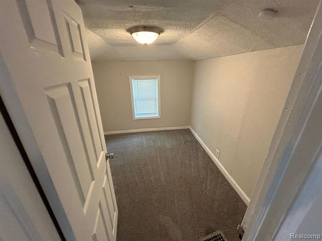 7576 Studebaker Avenue, Warren, MI 48091