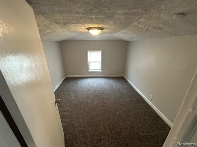 7576 Studebaker Avenue, Warren, MI 48091