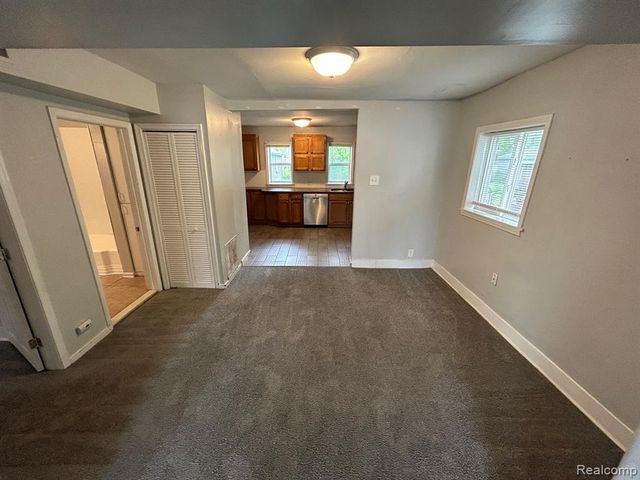 7576 Studebaker Avenue, Warren, MI 48091