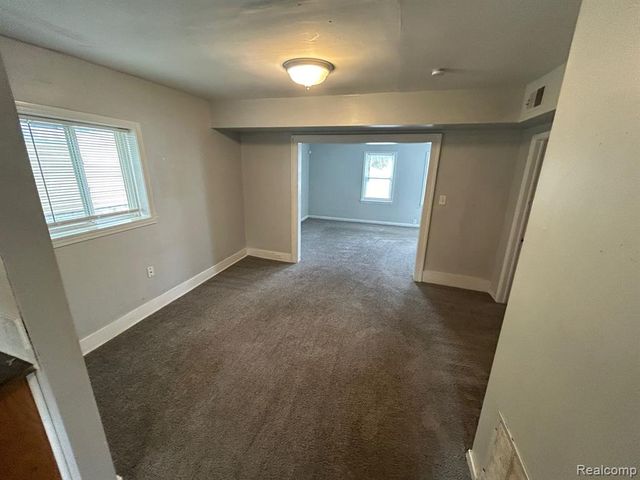 7576 Studebaker Avenue, Warren, MI 48091