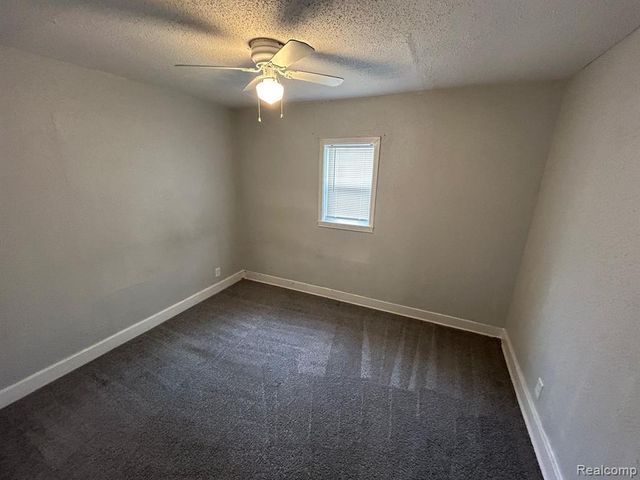 7576 Studebaker Avenue, Warren, MI 48091