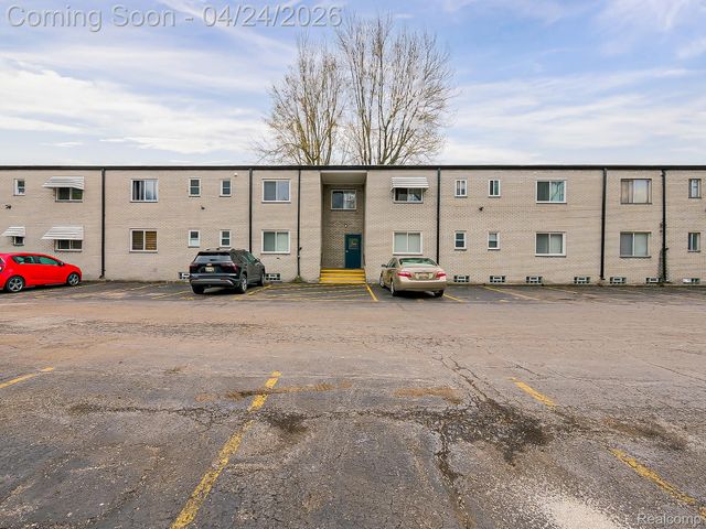 3433 Hillside Drive, Royal Oak, MI 48073