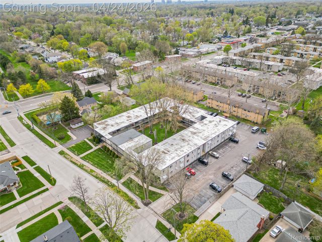 3433 Hillside Drive, Royal Oak, MI 48073