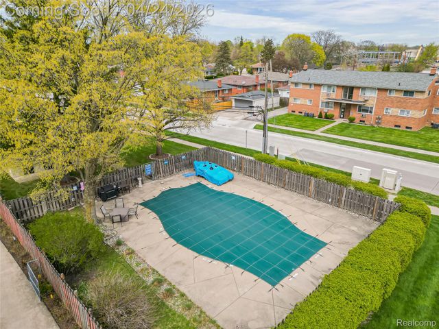 3433 Hillside Drive, Royal Oak, MI 48073