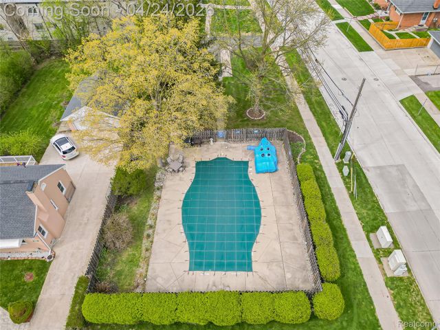 3433 Hillside Drive, Royal Oak, MI 48073