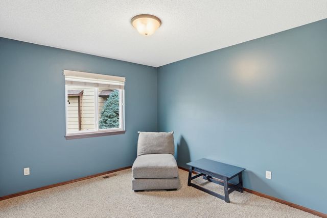 2615 N Woodridge Ct, Wichita, KS 67226