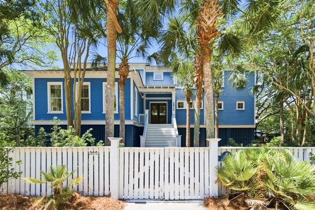 2824 Middle Street, Sullivans Island, SC 29482