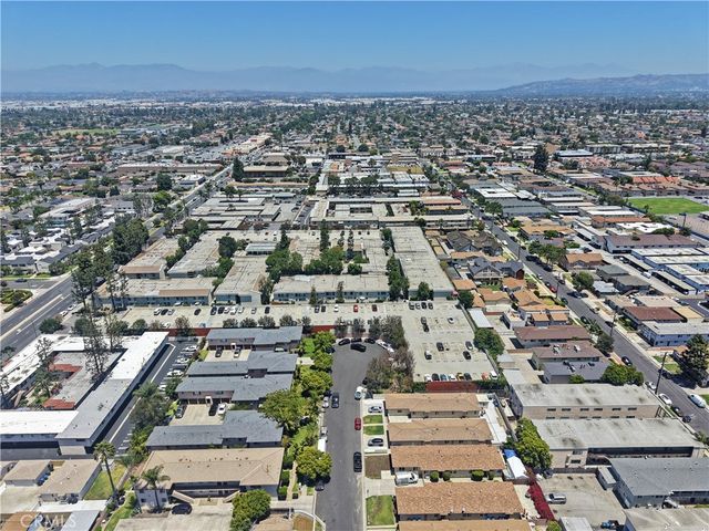 10520 Myrtle Street A, Downey, CA 90241