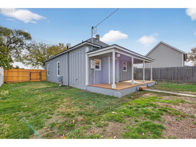 2645 9TH St, Baker City, OR 97814