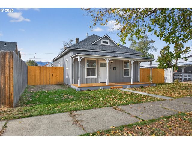 2645 9TH St, Baker City, OR 97814