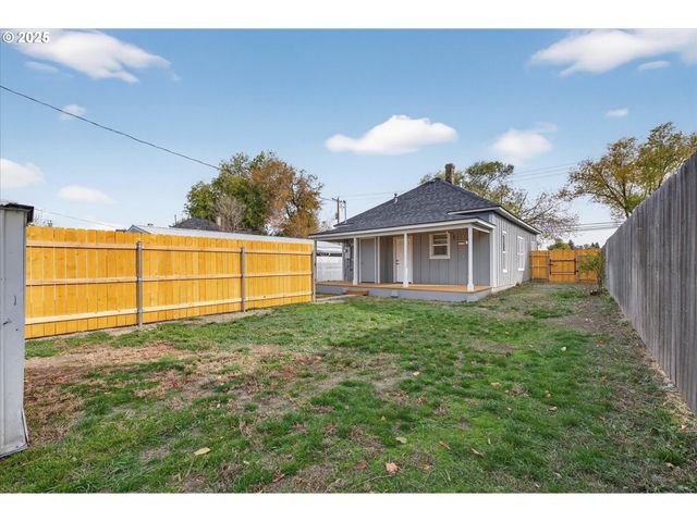 2645 9TH St, Baker City, OR 97814