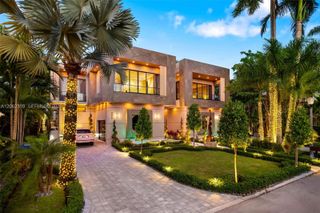 905 Belle Meade Island Dr, Miami, FL 33138