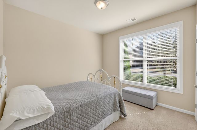 4056 Cannonsgate Ln, Murfreesboro, TN 37128