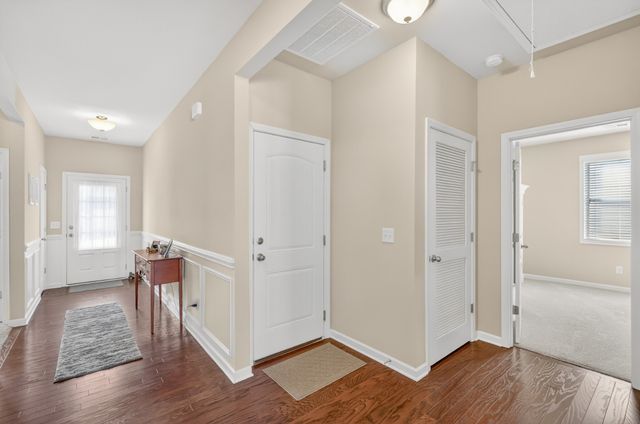 4056 Cannonsgate Ln, Murfreesboro, TN 37128