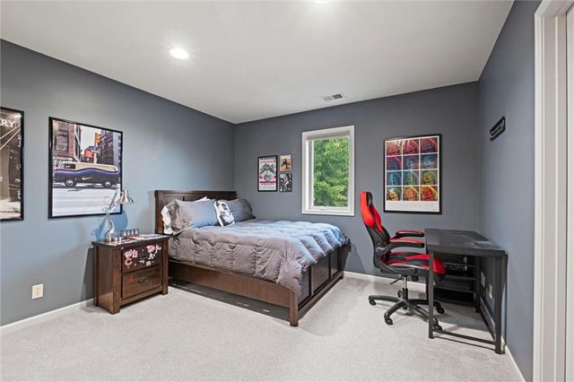 16336 Nieman Road, Overland Park, KS 66221