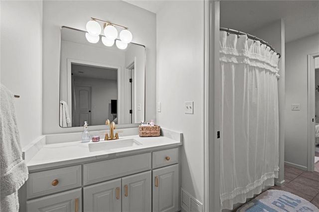 16336 Nieman Road, Overland Park, KS 66221