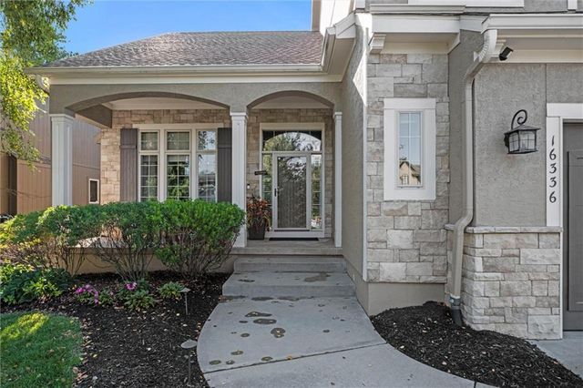 16336 Nieman Road, Overland Park, KS 66221