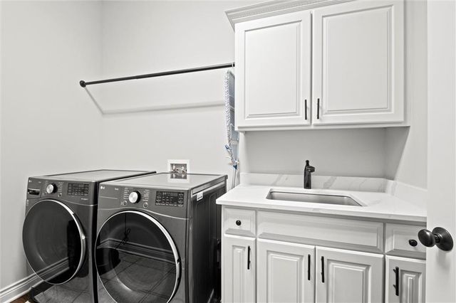 16336 Nieman Road, Overland Park, KS 66221