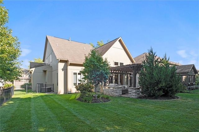 16336 Nieman Road, Overland Park, KS 66221