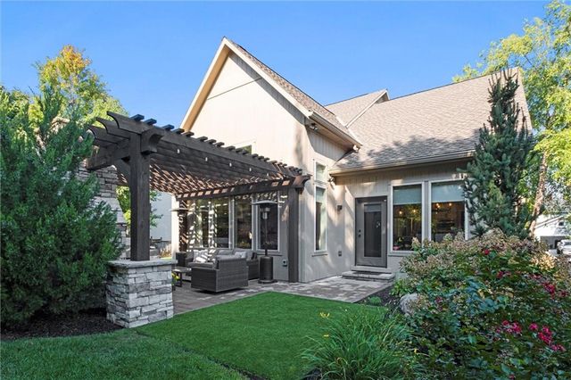 16336 Nieman Road, Overland Park, KS 66221