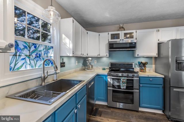 201 WASHINGTON ST, Locust Grove, VA 22508