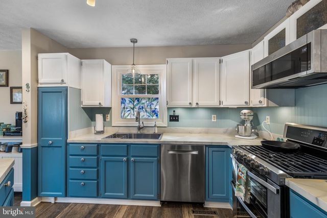 201 WASHINGTON ST, Locust Grove, VA 22508