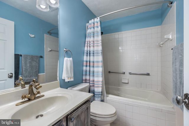 201 WASHINGTON ST, Locust Grove, VA 22508