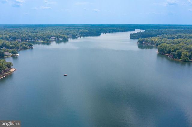 201 WASHINGTON ST, Locust Grove, VA 22508