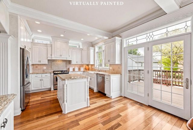2425 S Superior STREET, Milwaukee, WI 53207